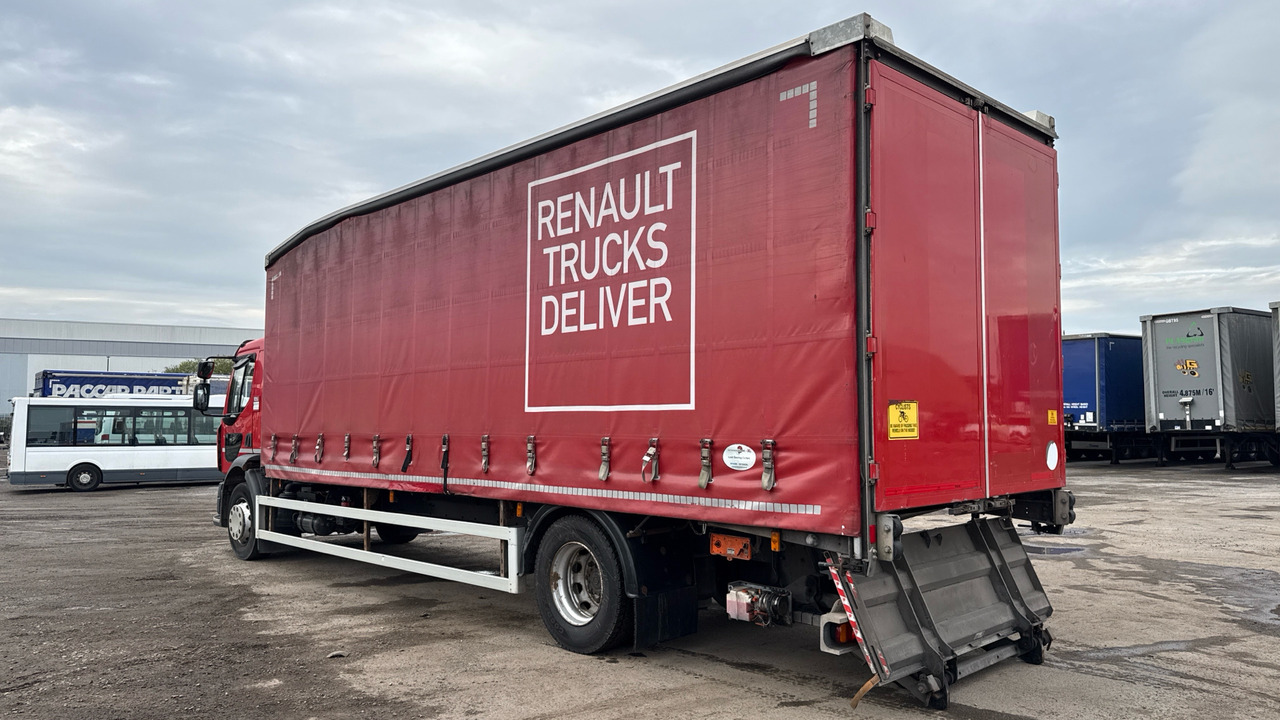 RENAULT D  18 - Тентованный грузовик: фото 3 RENAULT D  18 - Тентованный грузовик: фото 3