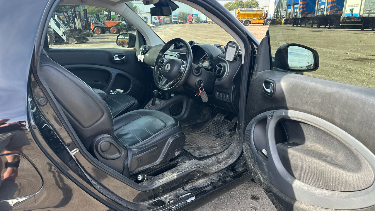 SMART FORTWO  0.9 TURBO PRIME PREMIUM - Купе: фото 5 SMART FORTWO  0.9 TURBO PRIME PREMIUM - Купе: фото 5