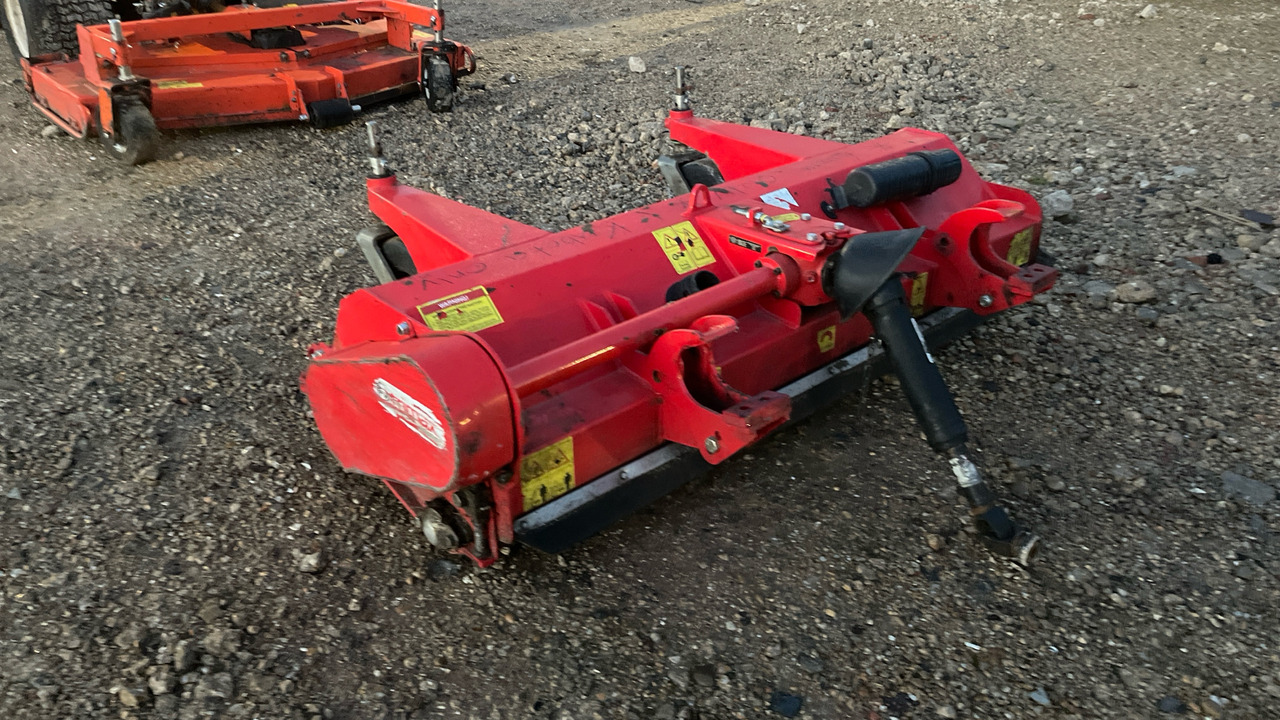 TRIMAX FX-155 - Косилка-измельчитель: фото 4 TRIMAX FX-155 - Косилка-измельчитель: фото 4