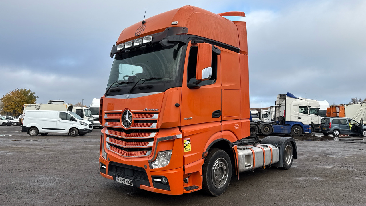 MERCEDES-BENZ ACTROS 1845 - Тягач: фото 2 MERCEDES-BENZ ACTROS 1845 - Тягач: фото 2