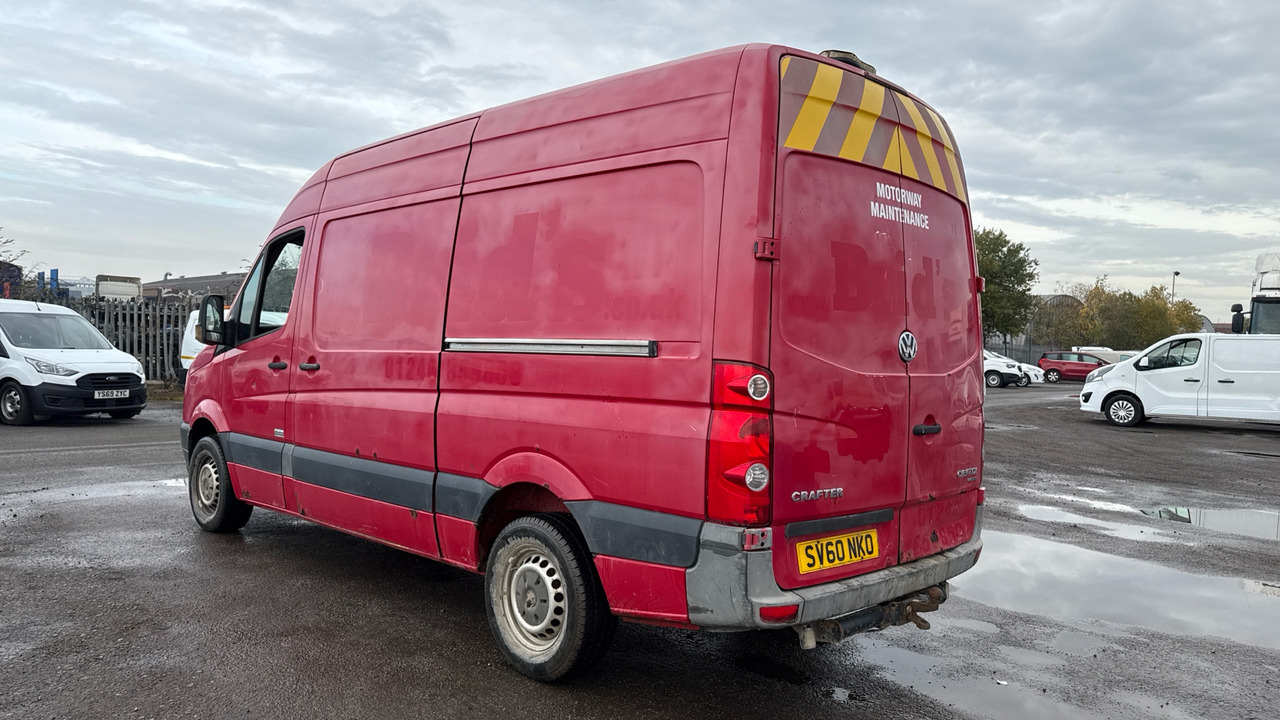 VOLKSWAGEN CRAFTER 35 2.5 BlueTDI 109PS - Цельнометаллический фургон: фото 3 VOLKSWAGEN CRAFTER 35 2.5 BlueTDI 109PS - Цельнометаллический фургон: фото 3