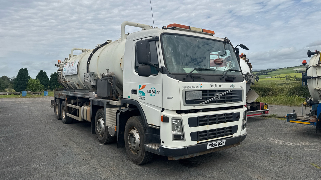 VOLVO FM 340 - Ассенизатор: фото 1 VOLVO FM 340 - Ассенизатор: фото 1