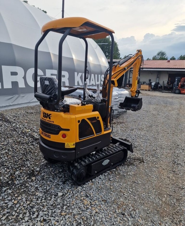 Berger Kraus Nowy BERGER KRAUS BK1200AS KUBOTA skrętne ramie +osprzet - Мини-экскаватор: фото 4 Berger Kraus Nowy BERGER KRAUS BK1200AS KUBOTA skrętne ramie +osprzet - Мини-экскаватор: фото 4