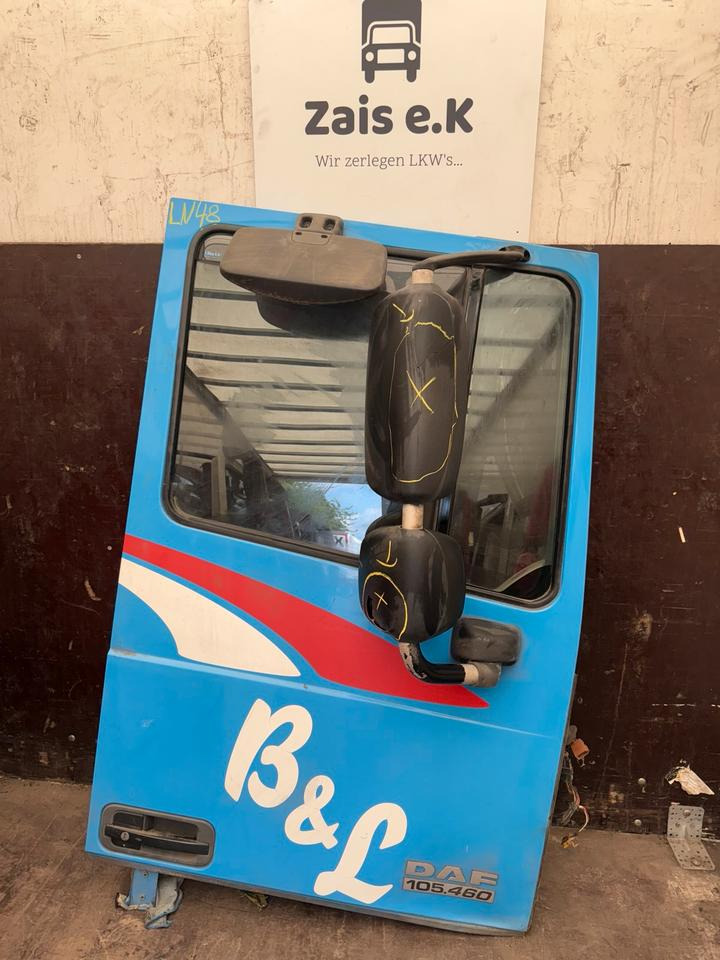 DAF XF 105,460 Beifahrertür Blau Spiegel Innenverkleidung LN 48 - Дверь и запчасти для Грузовиков: фото 1 DAF XF 105,460 Beifahrertür Blau Spiegel Innenverkleidung LN 48 - Дверь и запчасти для Грузовиков: фото 1