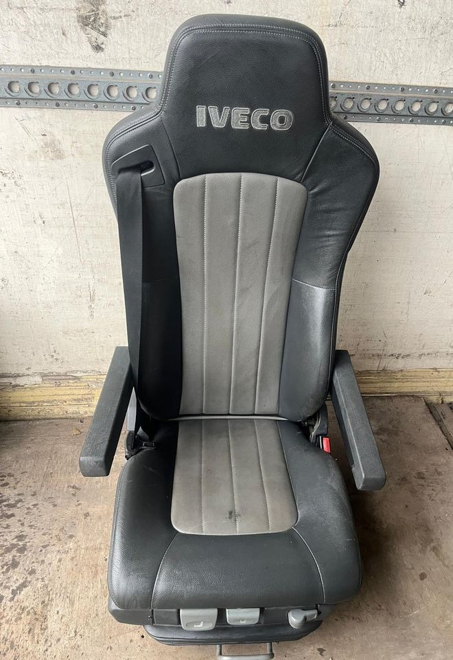 IVECO Stralis 450 Beifahrersitz - Сиденье для Грузовиков: фото 1 IVECO Stralis 450 Beifahrersitz - Сиденье для Грузовиков: фото 1