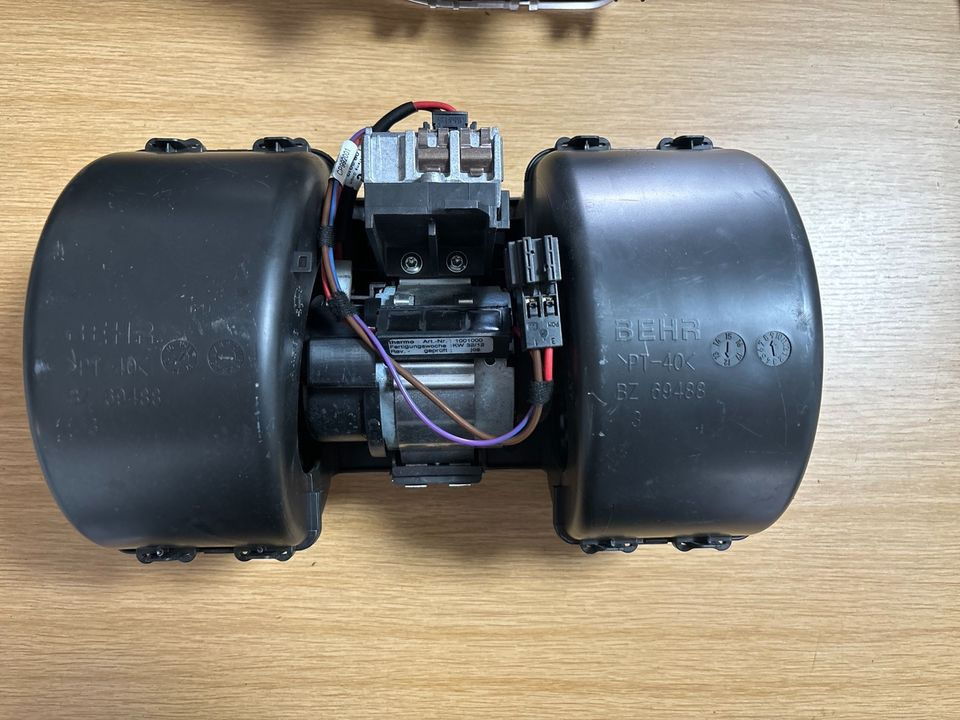 MAN BEHR BOSCH Innen Heizlüfter 9140010500 / H1968002 - Отопление/ Вентиляция для Грузовиков: фото 1 MAN BEHR BOSCH Innen Heizlüfter 9140010500 / H1968002 - Отопление/ Вентиляция для Грузовиков: фото 1