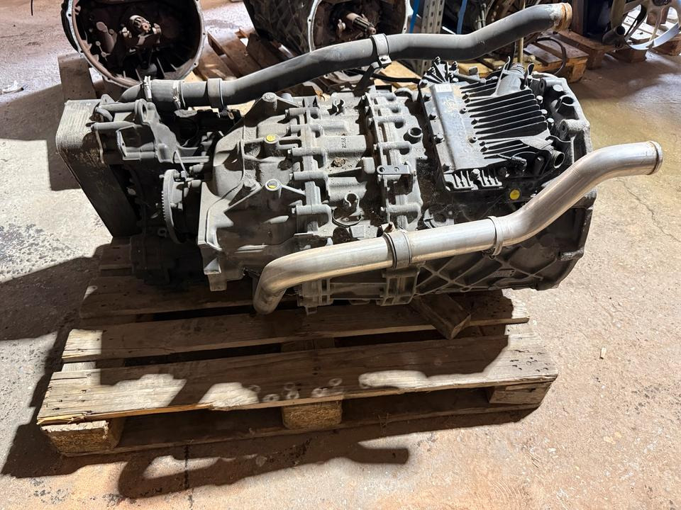 MAN Getriebe ZF ASTRONIC 12 AS 2331 TD Intarder3 ohneSteuergerät - Коробка передач для Грузовиков: фото 3 MAN Getriebe ZF ASTRONIC 12 AS 2331 TD Intarder3 ohneSteuergerät - Коробка передач для Грузовиков: фото 3