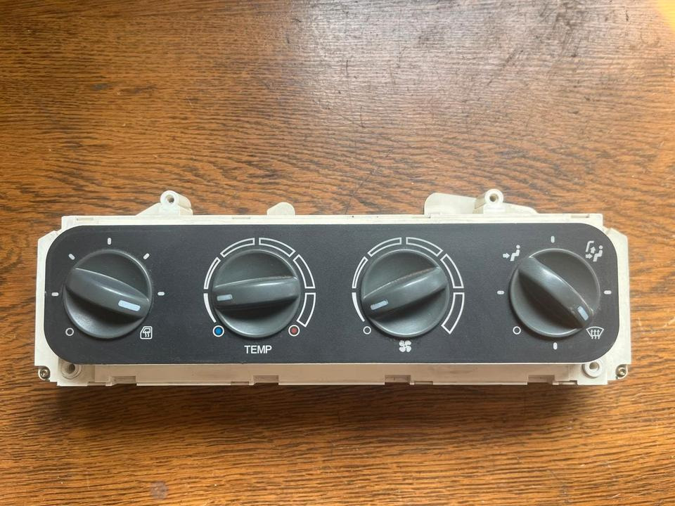 MAN Heizungsbedienung Klimabedienteil 81619906072 - Кабина и интерьер для Грузовиков: фото 2 MAN Heizungsbedienung Klimabedienteil 81619906072 - Кабина и интерьер для Грузовиков: фото 2