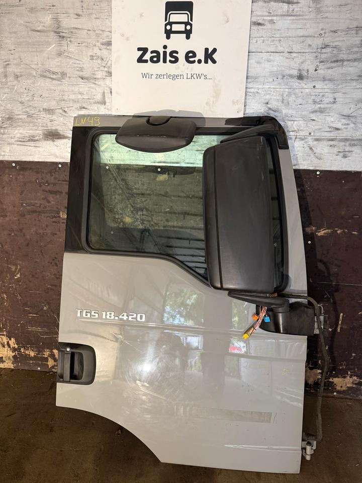 MAN TGS EU6 Beifahrertür Grau Spiegel Innenverkleidung LN 49 - Дверь и запчасти для Грузовиков: фото 1 MAN TGS EU6 Beifahrertür Grau Spiegel Innenverkleidung LN 49 - Дверь и запчасти для Грузовиков: фото 1