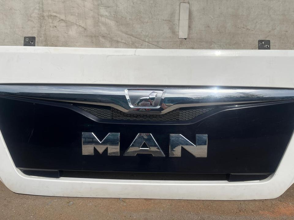 MAN TGX EU6 Motorhaube Kühlergrill 81.061110-6095 - Радиатор для Грузовиков: фото 5 MAN TGX EU6 Motorhaube Kühlergrill 81.061110-6095 - Радиатор для Грузовиков: фото 5