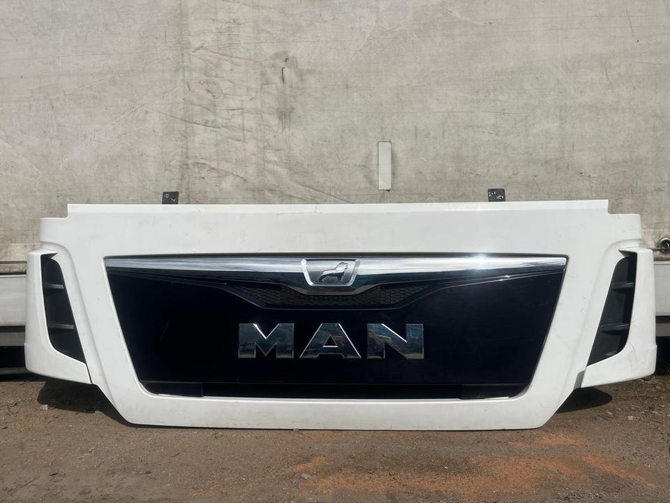 MAN TGX EU6 Motorhaube Kühlergrill 81.061110-6095 - Радиатор для Грузовиков: фото 1 MAN TGX EU6 Motorhaube Kühlergrill 81.061110-6095 - Радиатор для Грузовиков: фото 1