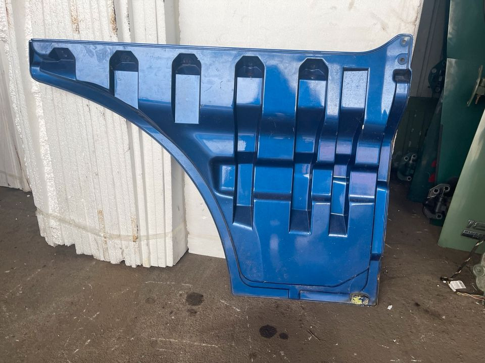 MAN TGX TGA Abdeckung Türverlängerung Links Blau - Дверь и запчасти для Грузовиков: фото 2 MAN TGX TGA Abdeckung Türverlängerung Links Blau - Дверь и запчасти для Грузовиков: фото 2