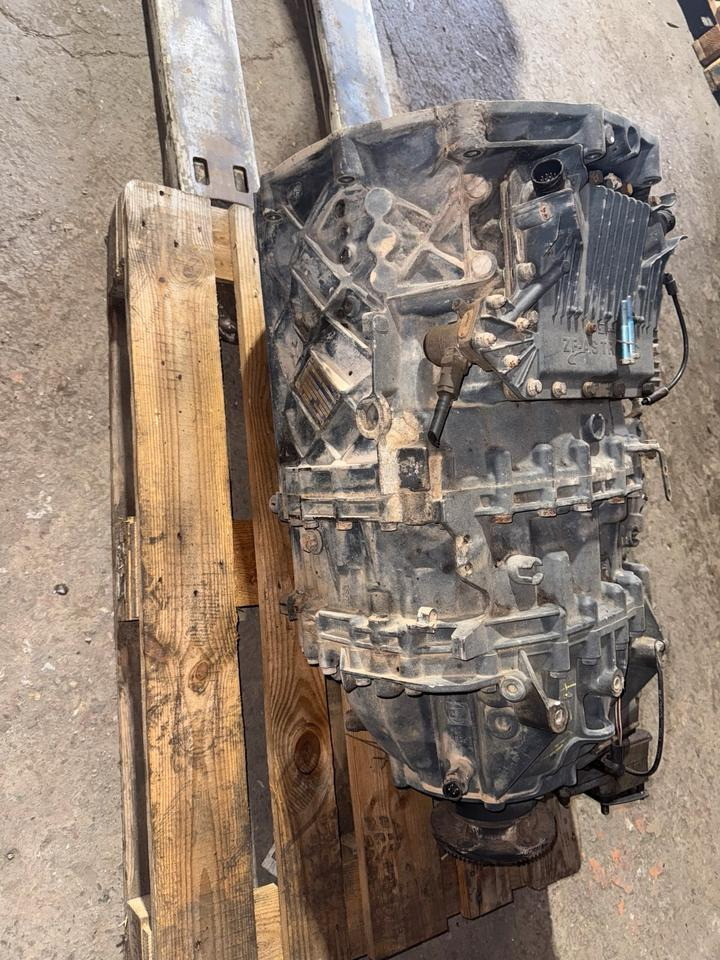 MAN ZF ASTRONIC Getriebe 12 AS 2301 + Nebenantrieb - Коробка передач для Грузовиков: фото 2 MAN ZF ASTRONIC Getriebe 12 AS 2301 + Nebenantrieb - Коробка передач для Грузовиков: фото 2