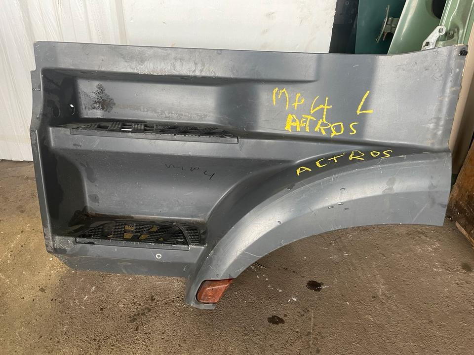 Mercedes ACTROS MP4 Einstieg Links A9616662201 - Боковая подножка для Грузовиков: фото 1 Mercedes ACTROS MP4 Einstieg Links A9616662201 - Боковая подножка для Грузовиков: фото 1