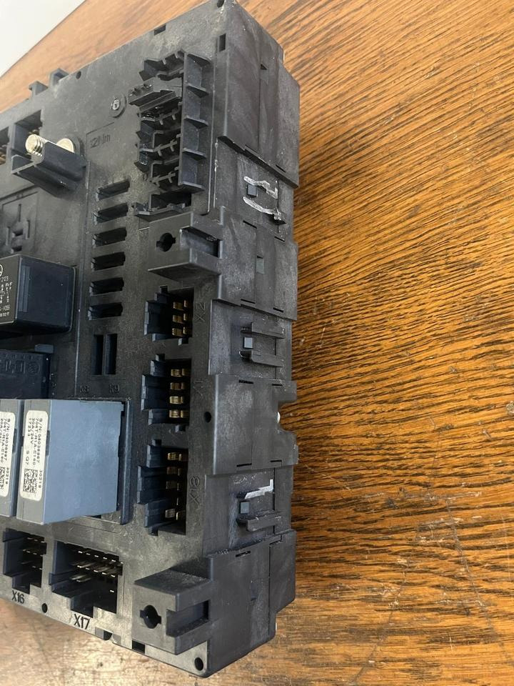 Mercedes Actros MP4 Single-SAM Sicherungskasten A0014467658 - Предохранитель для Грузовиков: фото 5 Mercedes Actros MP4 Single-SAM Sicherungskasten A0014467658 - Предохранитель для Грузовиков: фото 5