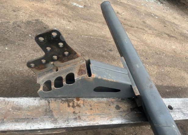 Mercedes Actros MP4 Unterfahrschutz - Кузов и экстерьер для Грузовиков: фото 5 Mercedes Actros MP4 Unterfahrschutz - Кузов и экстерьер для Грузовиков: фото 5