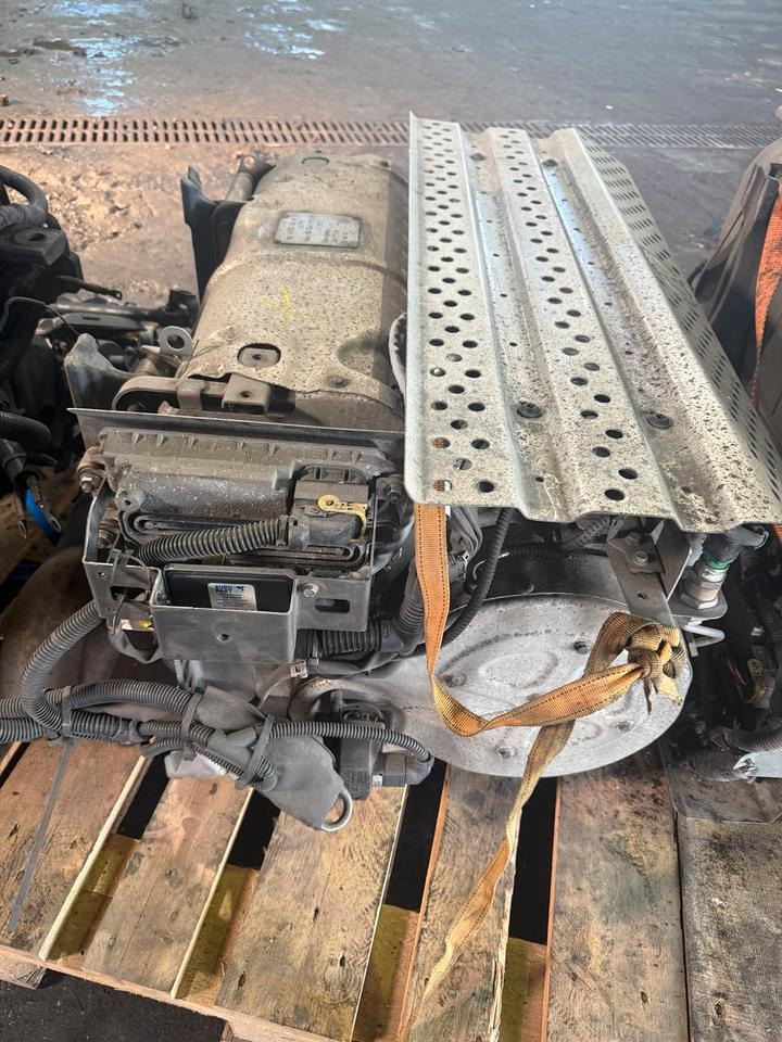 Mercedes Atego 4 EU6 Auspuff Katalysator A0054906812 - Катализатор для Грузовиков: фото 4 Mercedes Atego 4 EU6 Auspuff Katalysator A0054906812 - Катализатор для Грузовиков: фото 4