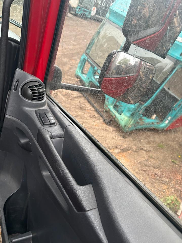 Mercedes Atego 4 EU6 Beifahrertür, Rot, Innenverkleidung, Spiegel - Дверь и запчасти для Грузовиков: фото 3 Mercedes Atego 4 EU6 Beifahrertür, Rot, Innenverkleidung, Spiegel - Дверь и запчасти для Грузовиков: фото 3