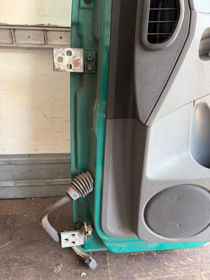 Mercedes Atego Beifahrertür Grün Innenverkleidung LN 71 - Дверь и запчасти для Грузовиков: фото 3 Mercedes Atego Beifahrertür Grün Innenverkleidung LN 71 - Дверь и запчасти для Грузовиков: фото 3