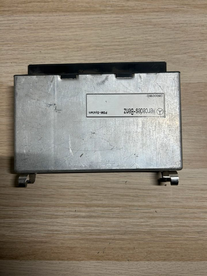 Mercedes Benz VDO Elektronik FR A0004460646 - Запчасти: фото 4 Mercedes Benz VDO Elektronik FR A0004460646 - Запчасти: фото 4