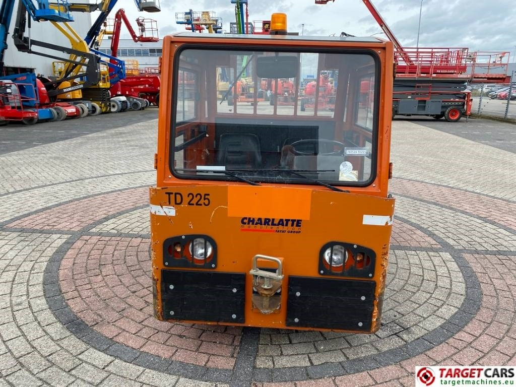Charlatte TD225 Diesel Tow Truck Tractor 18T capacity - Складской тягач: фото 2 Charlatte TD225 Diesel Tow Truck Tractor 18T capacity - Складской тягач: фото 2