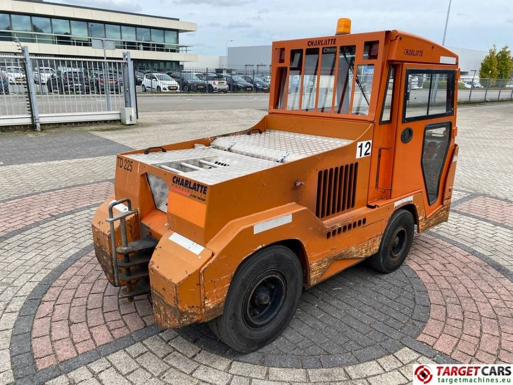 Charlatte TD225 Diesel Tow Truck Tractor 18T capacity - Складской тягач: фото 4 Charlatte TD225 Diesel Tow Truck Tractor 18T capacity - Складской тягач: фото 4