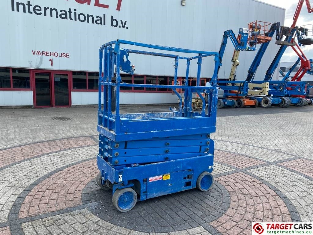 Genie GS-1932 Electric Scissor Work Lift 779cm - Ножничный подъемник: фото 1 Genie GS-1932 Electric Scissor Work Lift 779cm - Ножничный подъемник: фото 1