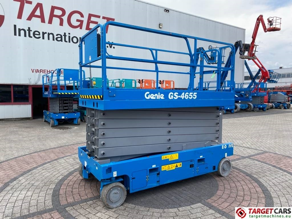 Genie GS-4655 Electric GS4655 Scissor Work Lift 1595cm - Ножничный подъемник: фото 1 Genie GS-4655 Electric GS4655 Scissor Work Lift 1595cm - Ножничный подъемник: фото 1