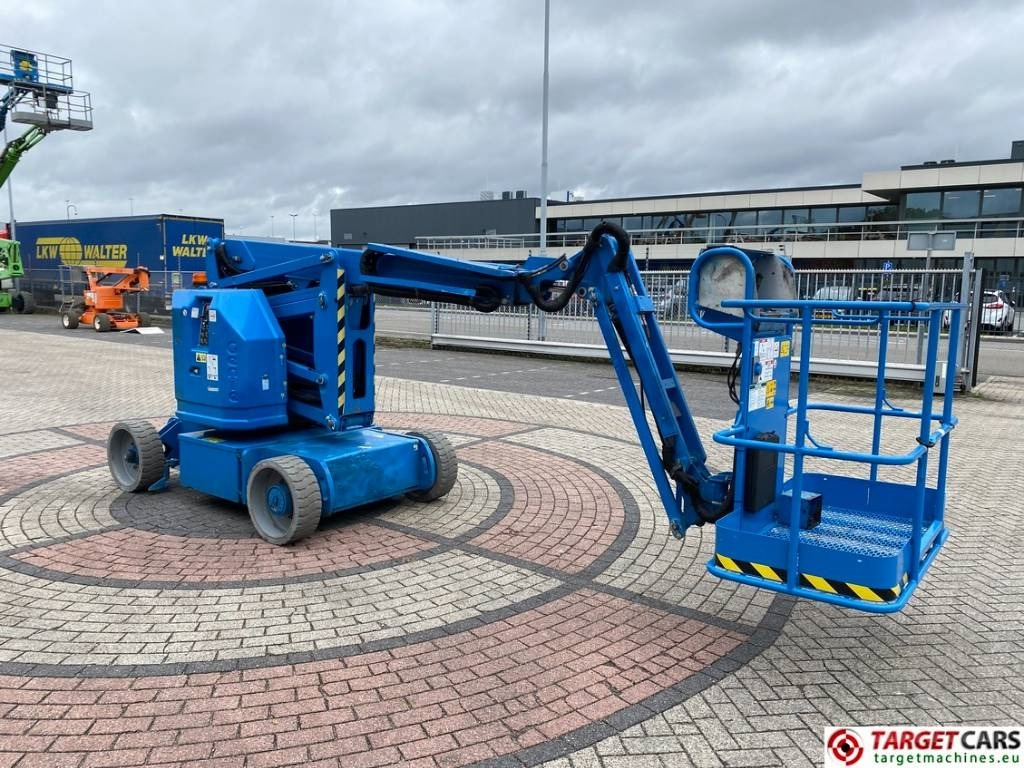 Genie Z-34/22N Electric Articulated Boom Work Lift 152cm  - Коленчатый подъемник: фото 2 Genie Z-34/22N Electric Articulated Boom Work Lift 152cm  - Коленчатый подъемник: фото 2
