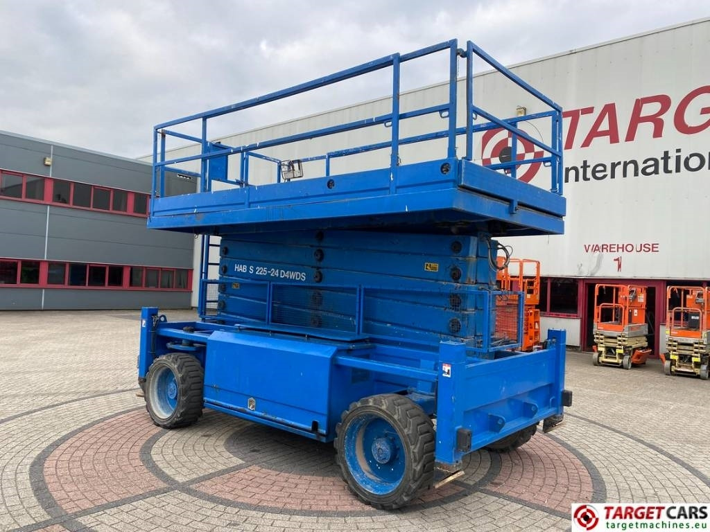 HAB S225-24D 4WDS Diesel 4x4 Scissor Work Lift 2250cm - Ножничный подъемник: фото 4 HAB S225-24D 4WDS Diesel 4x4 Scissor Work Lift 2250cm - Ножничный подъемник: фото 4