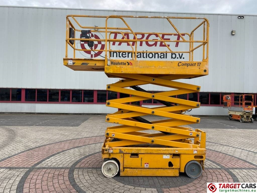 Haulotte Compact 12 Electric Scissor Work Lift 1200cm - Ножничный подъемник: фото 5 Haulotte Compact 12 Electric Scissor Work Lift 1200cm - Ножничный подъемник: фото 5