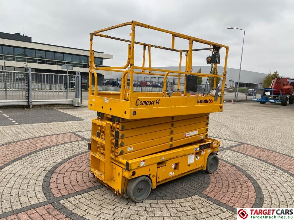 Haulotte Compact 14 Electric Scissor Work Lift 1385cm - Ножничный подъемник: фото 3 Haulotte Compact 14 Electric Scissor Work Lift 1385cm - Ножничный подъемник: фото 3