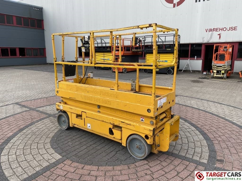 Haulotte Compact 8 Electric Scissor Work Lift 818cm  - Ножничный подъемник: фото 4 Haulotte Compact 8 Electric Scissor Work Lift 818cm  - Ножничный подъемник: фото 4