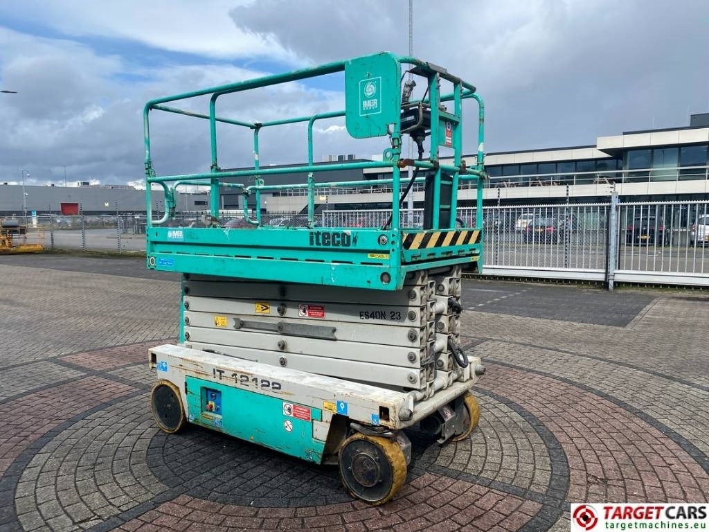 Iteco Imer IT12122 Electric Scissor Work Lift 1390cm - Ножничный подъемник: фото 2 Iteco Imer IT12122 Electric Scissor Work Lift 1390cm - Ножничный подъемник: фото 2