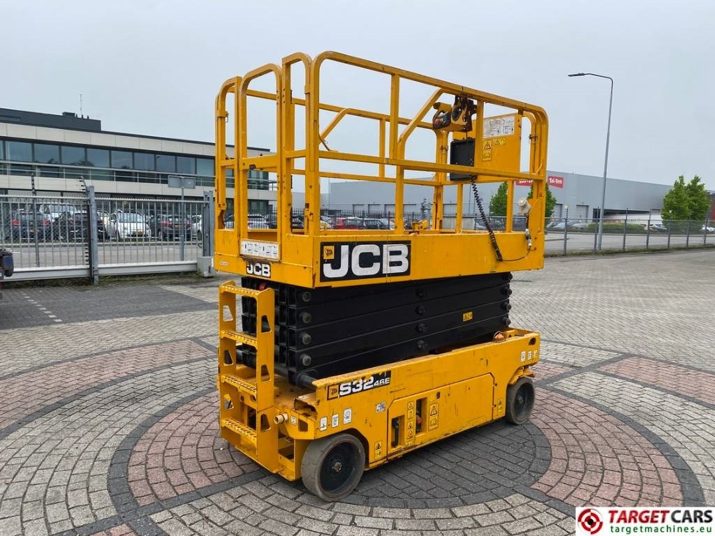 JCB S3246E Electric Scissor Work Lift 1200cm - Ножничный подъемник: фото 3 JCB S3246E Electric Scissor Work Lift 1200cm - Ножничный подъемник: фото 3