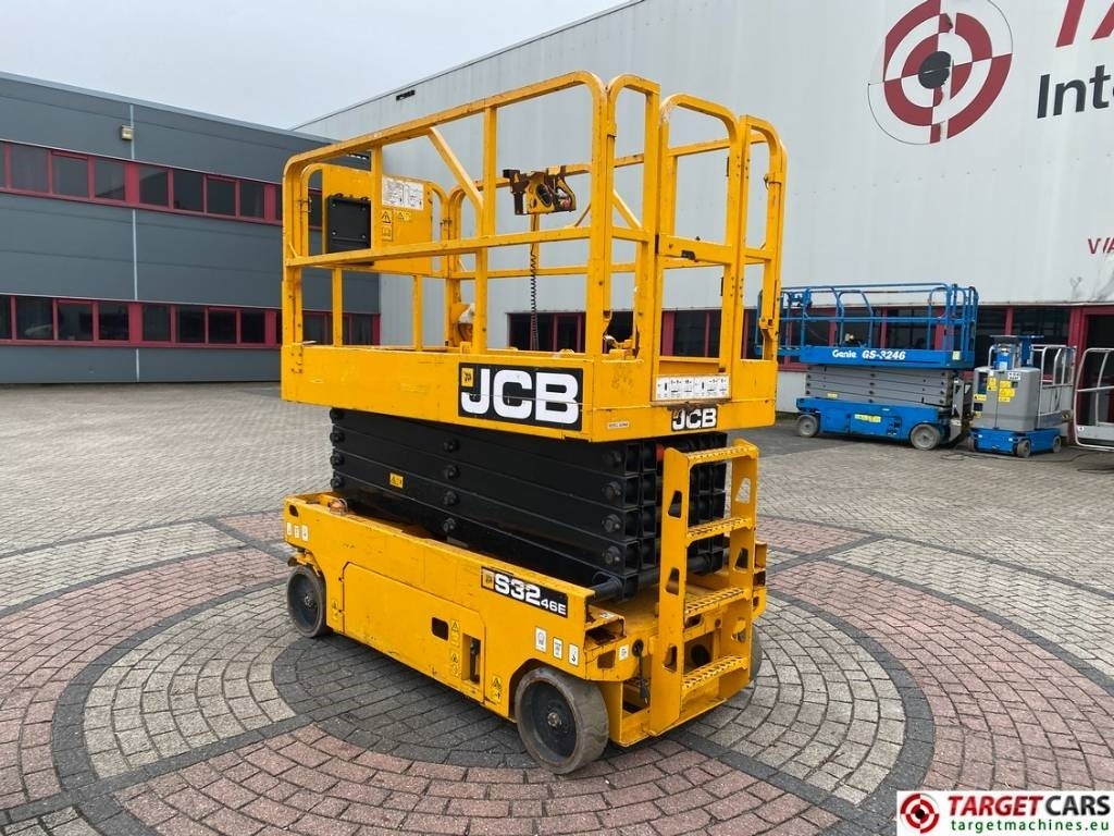 JCB S3246E Electric Scissor Work Lift 1200cm - Ножничный подъемник: фото 4 JCB S3246E Electric Scissor Work Lift 1200cm - Ножничный подъемник: фото 4