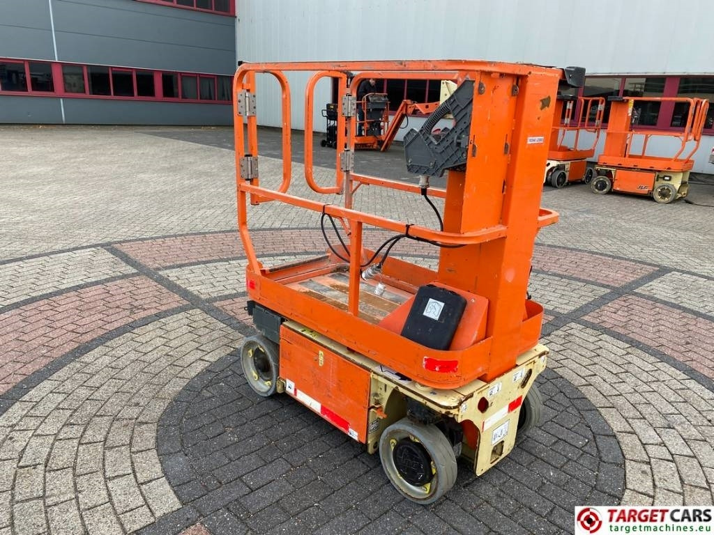 JLG 1230ES Electric Vertical Mast Work Lift 566cm - Вертикальный мачтовый подъемник: фото 4 JLG 1230ES Electric Vertical Mast Work Lift 566cm - Вертикальный мачтовый подъемник: фото 4