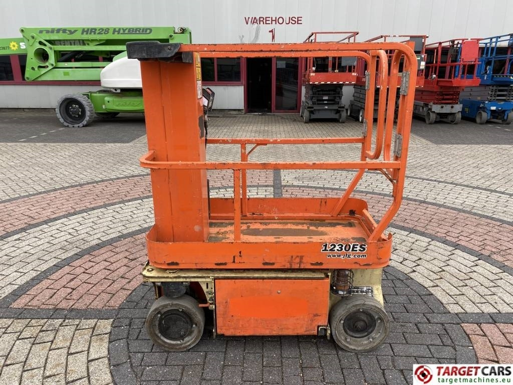 JLG 1230ES Electric Vertical Mast Work Lift 566cm  - Вертикальный мачтовый подъемник: фото 5 JLG 1230ES Electric Vertical Mast Work Lift 566cm  - Вертикальный мачтовый подъемник: фото 5