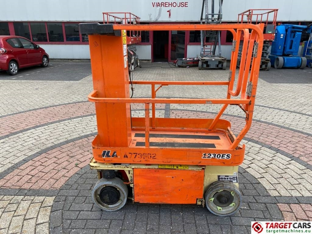JLG 1230ES Electric Vertical Mast Work Lift 566cm  - Вертикальный мачтовый подъемник: фото 5 JLG 1230ES Electric Vertical Mast Work Lift 566cm  - Вертикальный мачтовый подъемник: фото 5