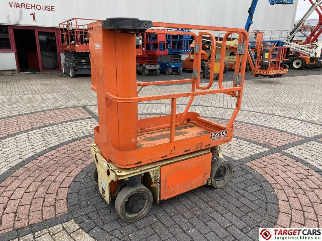 JLG 1230ES Electric Vertical Mast Work Lift 566cm  - Вертикальный мачтовый подъемник: фото 1 JLG 1230ES Electric Vertical Mast Work Lift 566cm  - Вертикальный мачтовый подъемник: фото 1