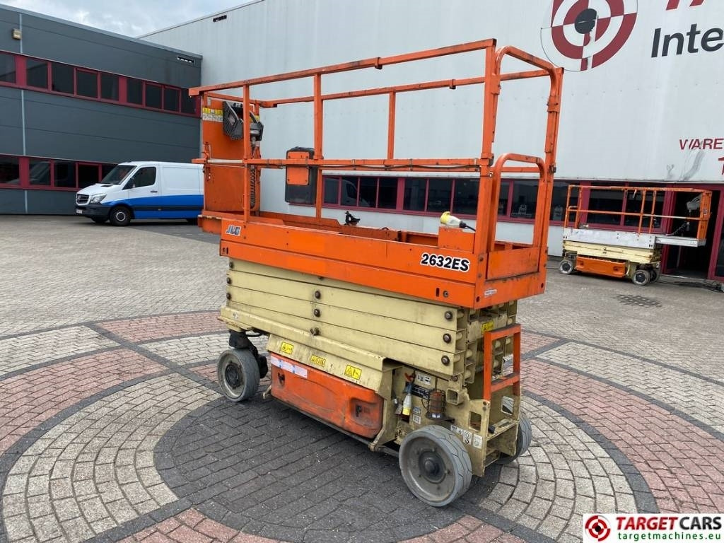 JLG 2632ES Electric Scissor Work Lift 977cm - Ножничный подъемник: фото 4 JLG 2632ES Electric Scissor Work Lift 977cm - Ножничный подъемник: фото 4