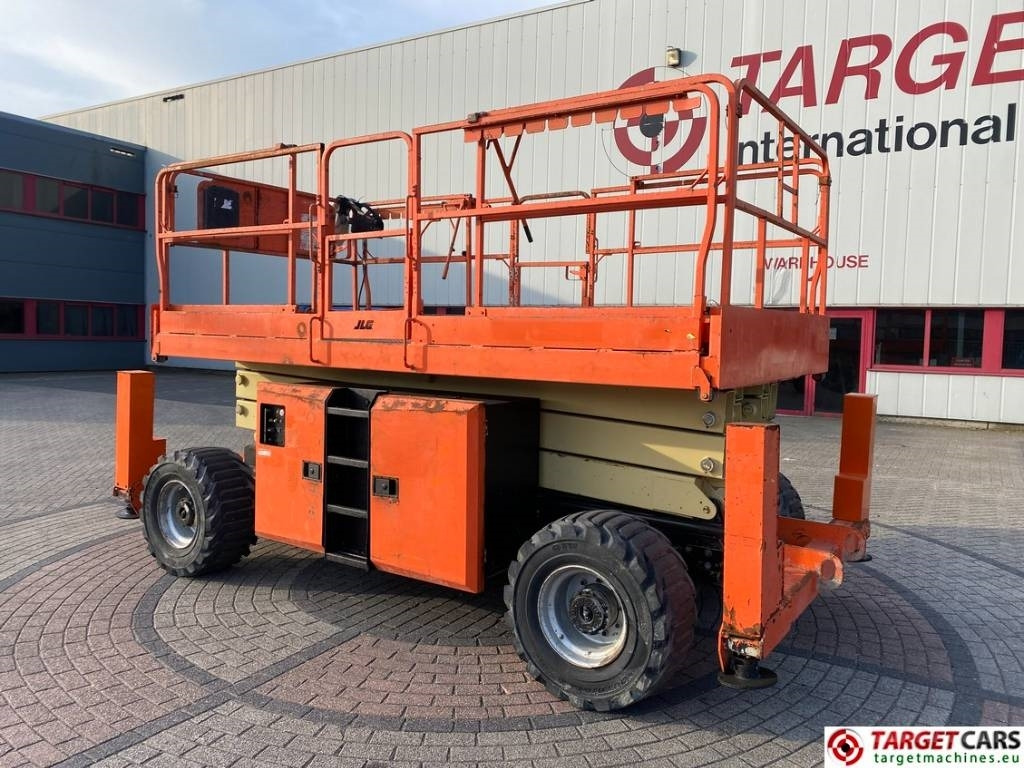 JLG 330LRT Diesel 4x4 Scissor Work Lift 1200cm - Ножничный подъемник: фото 4 JLG 330LRT Diesel 4x4 Scissor Work Lift 1200cm - Ножничный подъемник: фото 4