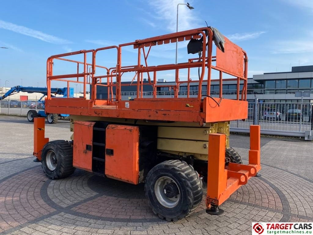 JLG 330LRT Diesel 4x4 Scissor Work Lift 1200cm - Ножничный подъемник: фото 2 JLG 330LRT Diesel 4x4 Scissor Work Lift 1200cm - Ножничный подъемник: фото 2