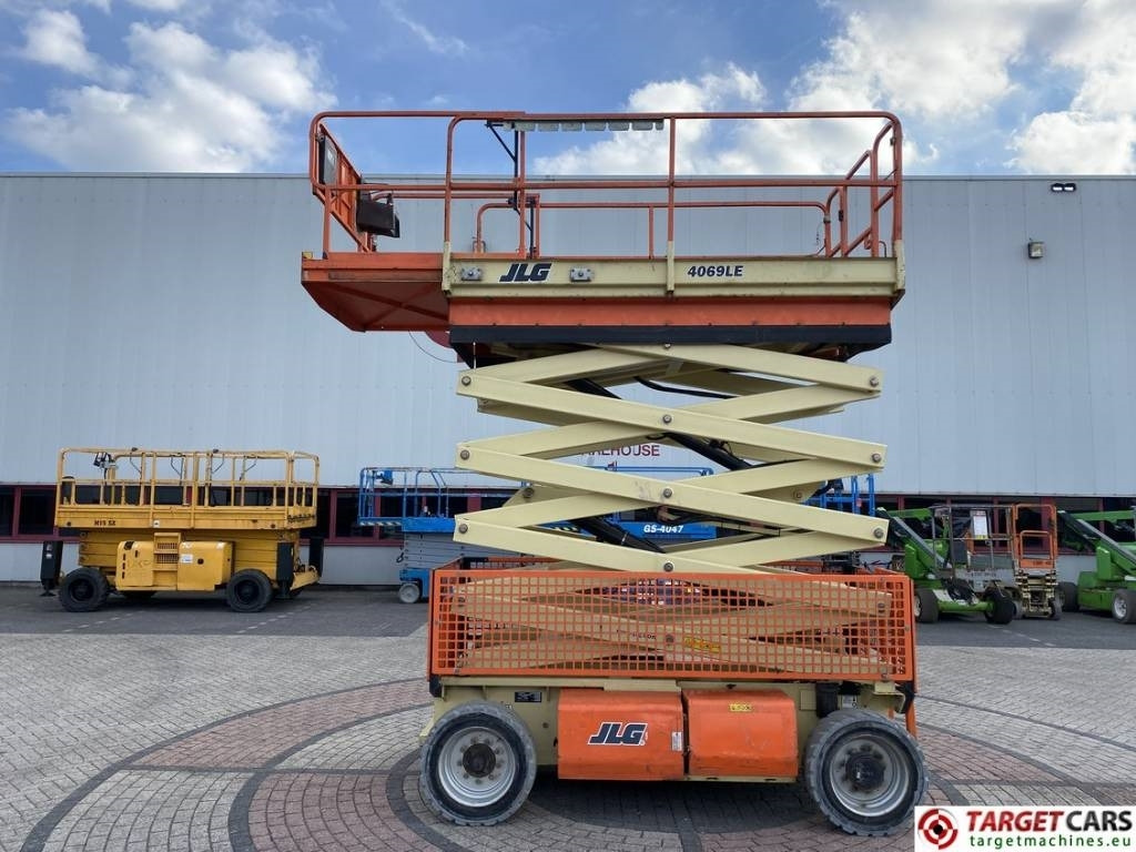 JLG 4069LE Electric Scissor Work Lift 1419cm - Ножничный подъемник: фото 5 JLG 4069LE Electric Scissor Work Lift 1419cm - Ножничный подъемник: фото 5