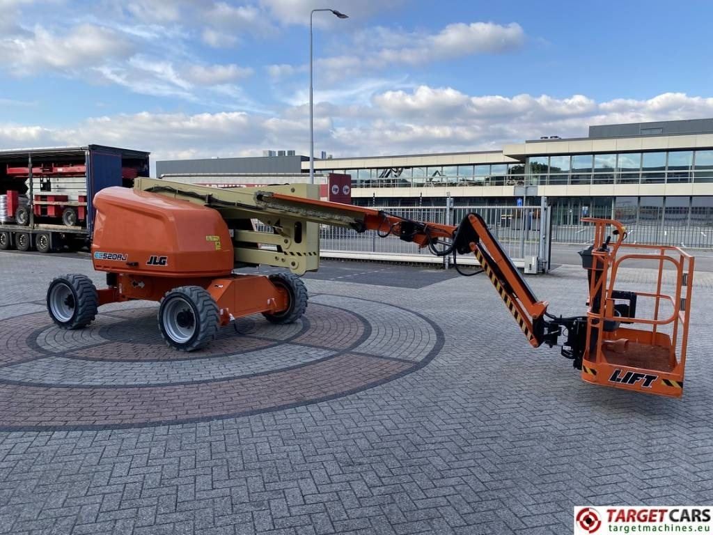 JLG EC520AJ Electric Articulated Boom Work Lift 1800cm - Коленчатый подъемник: фото 2 JLG EC520AJ Electric Articulated Boom Work Lift 1800cm - Коленчатый подъемник: фото 2
