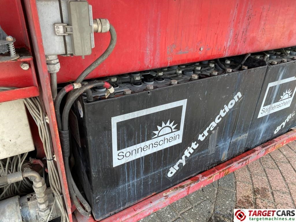 Ножничный подъемник Liftlux SL210-12 E4/4WD Electric Scissor Work Lift 2300cm: фото 33 Ножничный подъемник Liftlux SL210-12 E4/4WD Electric Scissor Work Lift 2300cm: фото 33