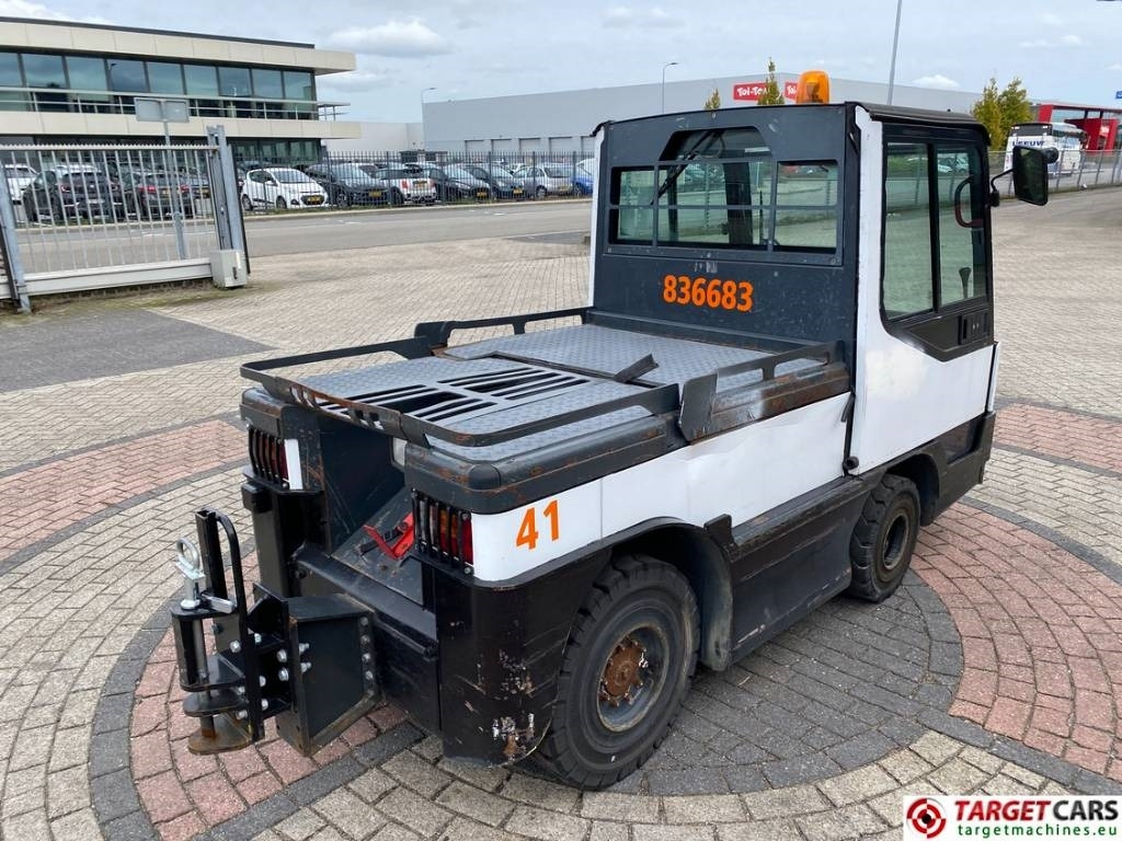 Linde P250 Tow Tug Truck Tractor Electric 80V max 25T  - Коммунальный трактор: фото 3 Linde P250 Tow Tug Truck Tractor Electric 80V max 25T  - Коммунальный трактор: фото 3