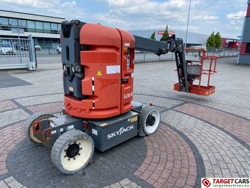 SkyJack SJ30 ARJE Articulated Electric Boom Work Lift 11M - Коленчатый подъемник: фото 3 SkyJack SJ30 ARJE Articulated Electric Boom Work Lift 11M - Коленчатый подъемник: фото 3