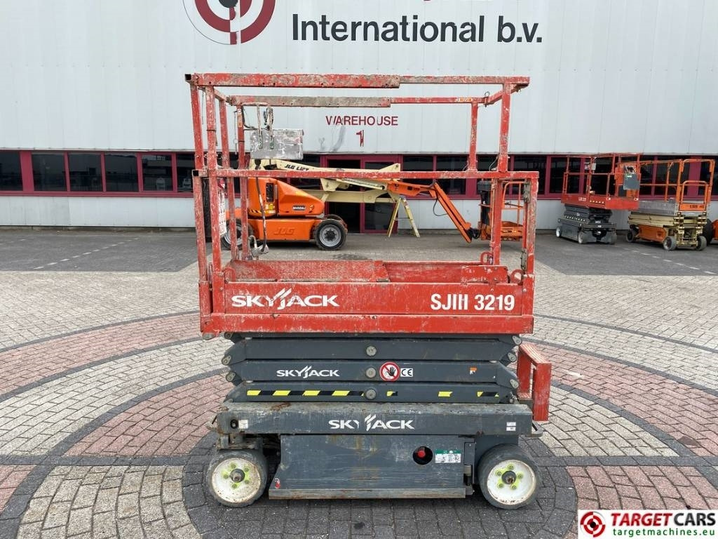 SkyJack SJIII-3219 Electric Scissor Work Lift 780cm  в лизинг SkyJack SJIII-3219 Electric Scissor Work Lift 780cm: фото 31