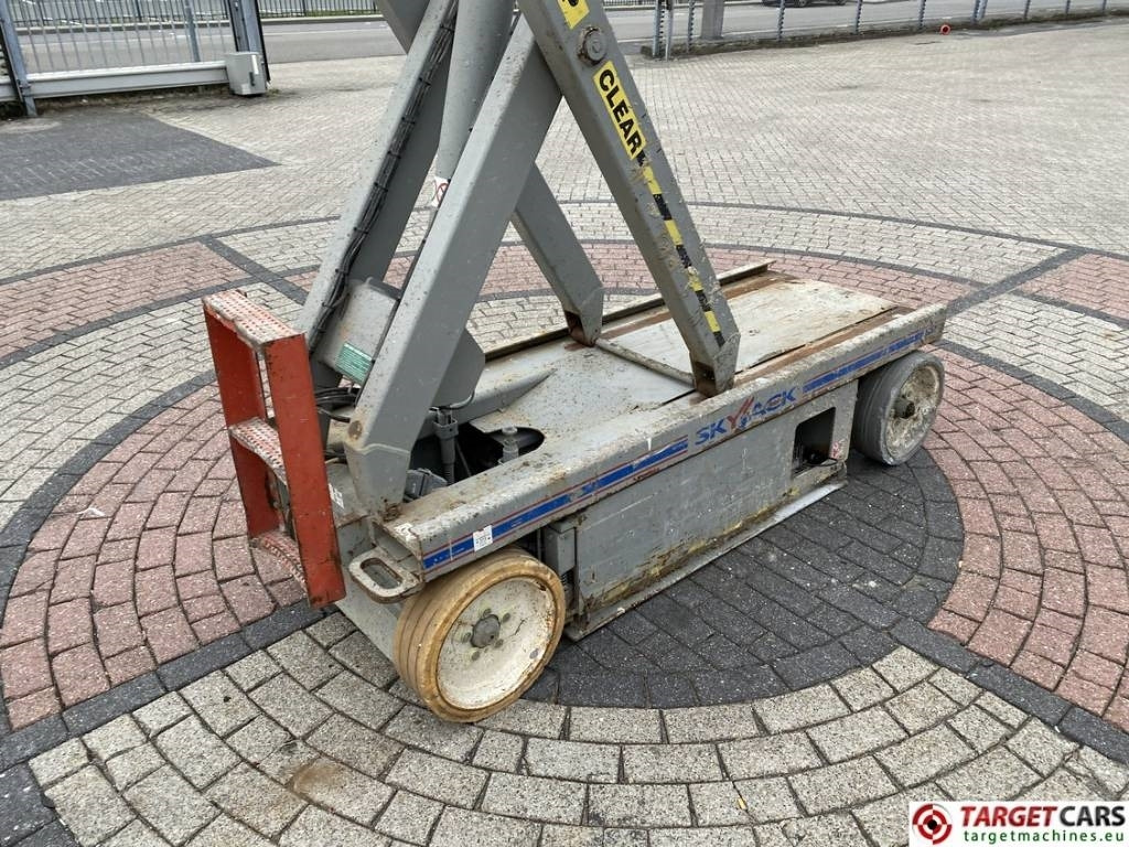 Ножничный подъемник SkyJack SJIII-3226 Electric Scissor Work Lift 990cm: фото 30